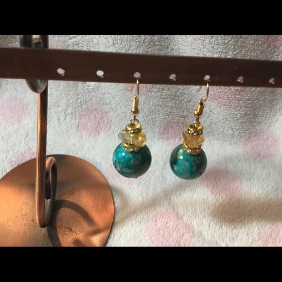 SOLD! Citrine World Crystal Dangle Earrings - Picture 4 of 8